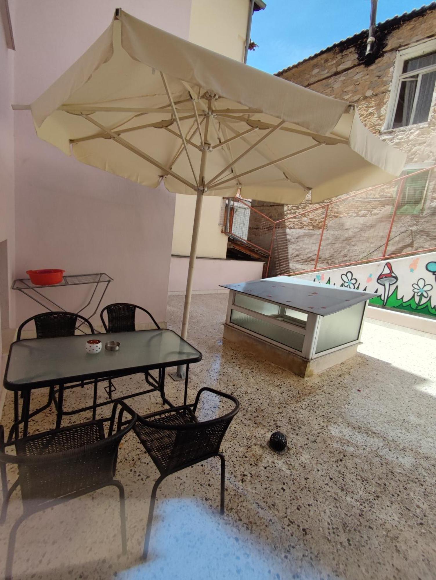 Constanteli Apartment Kavala Exteriör bild